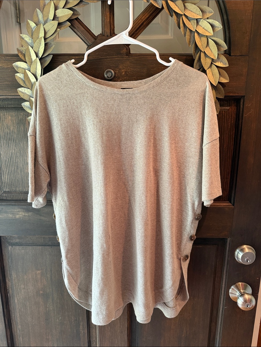 Lee Short Sleeve Button-Trim Top in Light Taupe